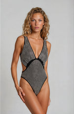 Load image into Gallery viewer, COSTUME DUBAI